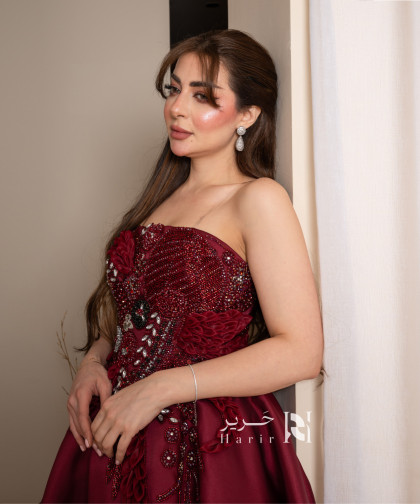 فستان سهره عنابي فخم بتطريز أنيق ولمعان فاخر