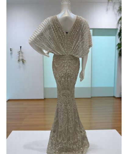 فستان سهره بتطريز فاخر وأناقة لا تُضاهى