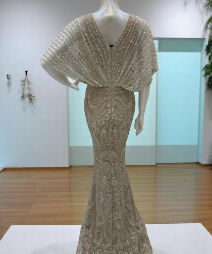 فستان سهره بتطريز فاخر وأناقة لا تُضاهى