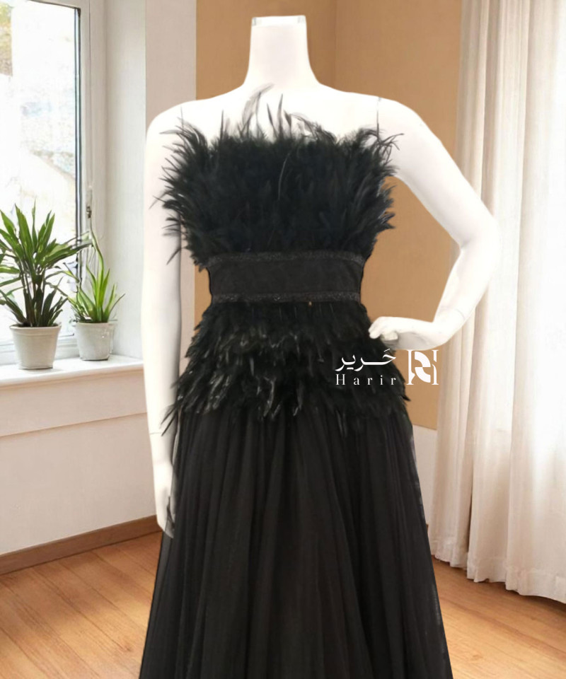 Elegant Black Feathered Gown with Tulle Skirt Elegant Black Feathered Gown with Tulle Skirt