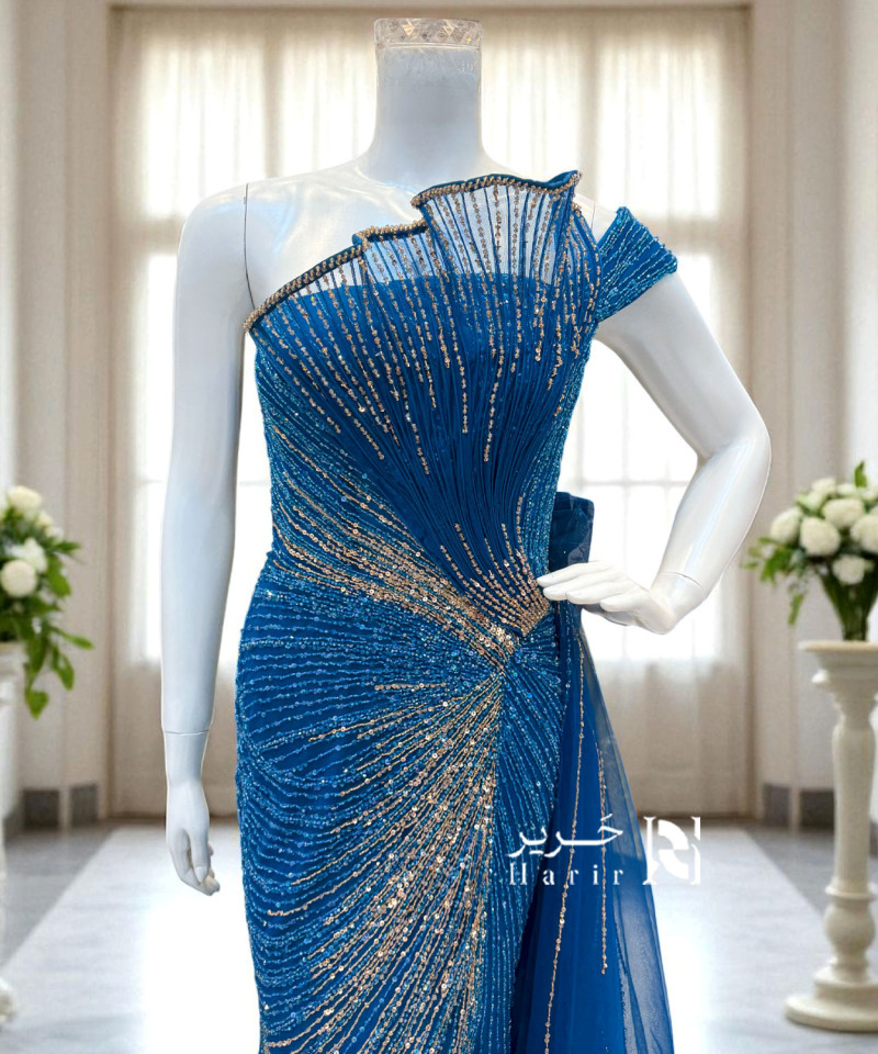 فستان سهرة أنيق بلون أزرق فاخر