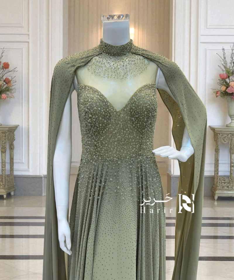 فستان سهرة زيتوني فاخر بكاب شيفون مطرّز