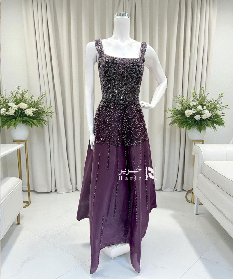 فستان سهرة بنفسجي مطرّز بكورساج رباط