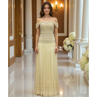 Elegant Champagne Evening Dress with Off-Shoulder Neckline – Luxurious Classic Design