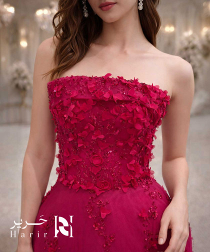 فستان سهرة أحمر ملكي بتطريز ورود ثلاثية الأبعاد وتصميم كورسيه فاخر