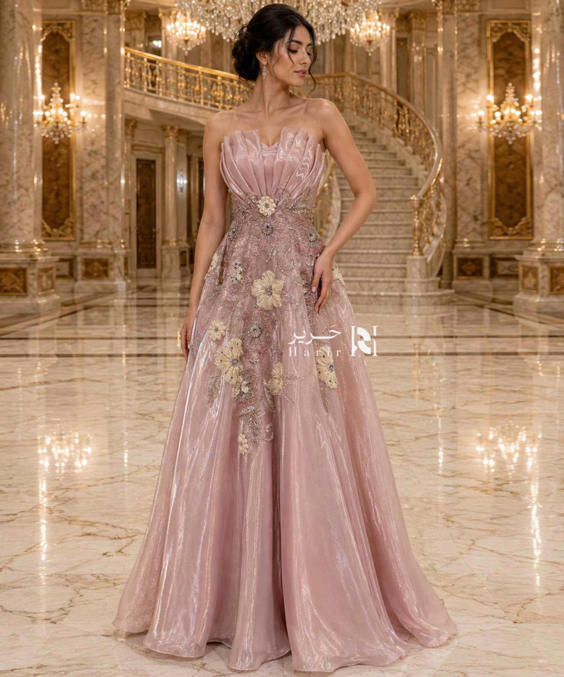 فستان سهرة وردي لامع بتصميم منفوش وقصة صدر درابيه مع تطريز ورود ثلاثية الأبعاد