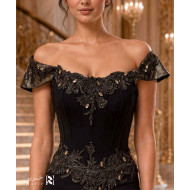 Black Off-Shoulder Mermaid Evening Dress with Luxurious Embroidery and Bronze Accents – Elegant Corset Design