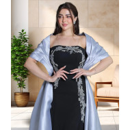 Elegant Black Evening Gown with Silver Embroidery in Crepe Fabric, Paired with a Shiny Silver Satin Cape – Luxurious Straight-Cut Design